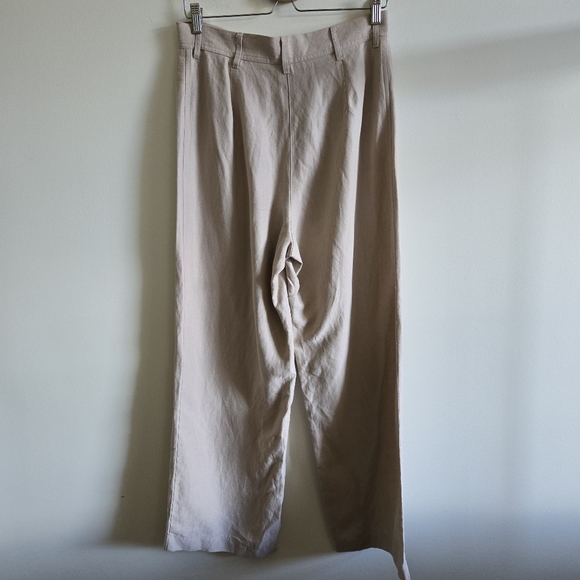 Aritzia Babaton US8 wide-legged trouser pants, tan with a pink undertone - Picture 2 of 12